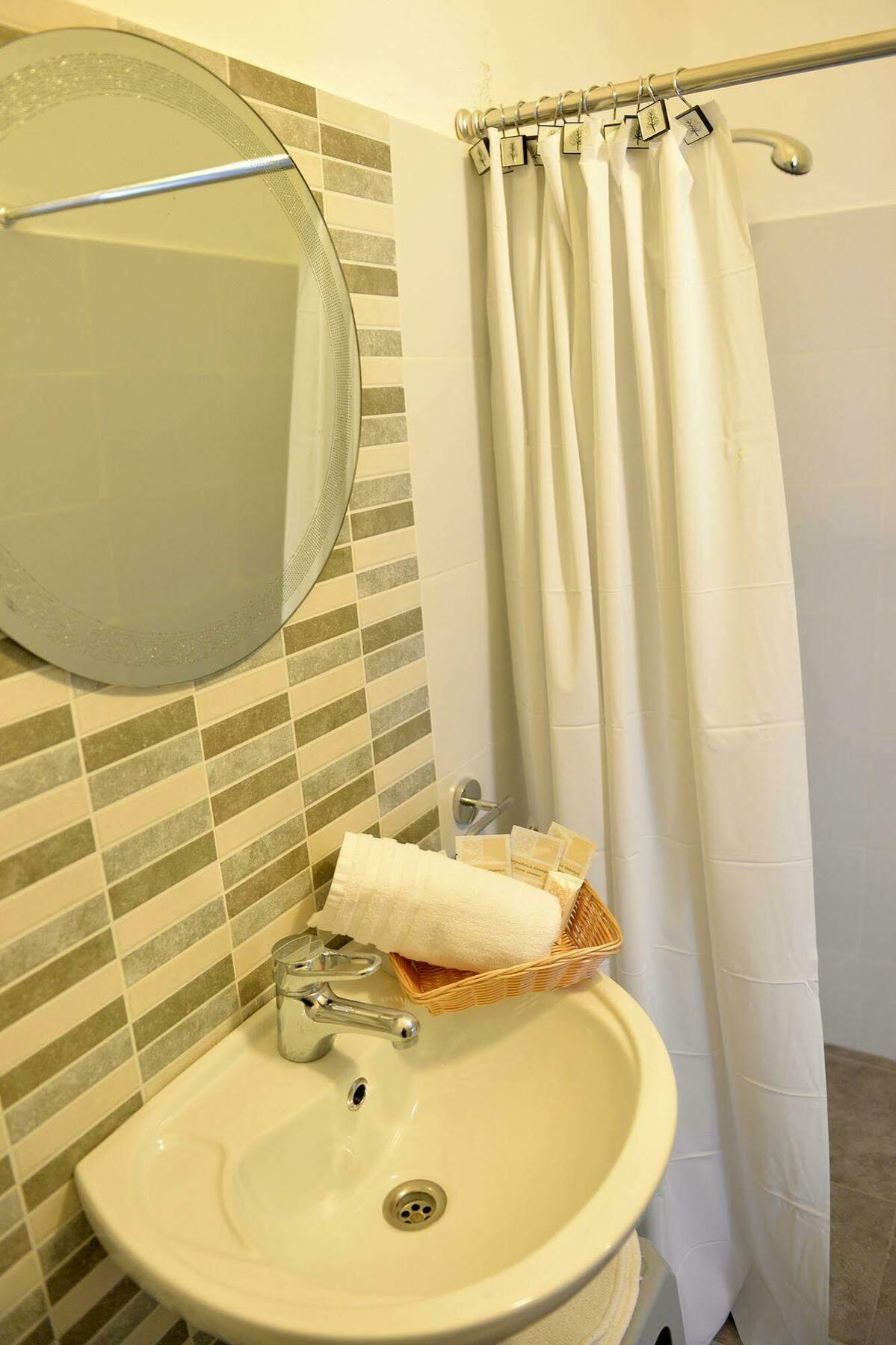 Sunstone Boutique Guest House Buġibba Exteriör bild